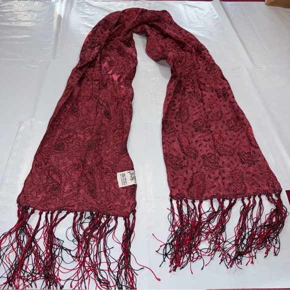 Vintage RED GLENTEX Paisley floral Print Long Scarf Rayon Black Red Long Fringe - Picture 13 of 13